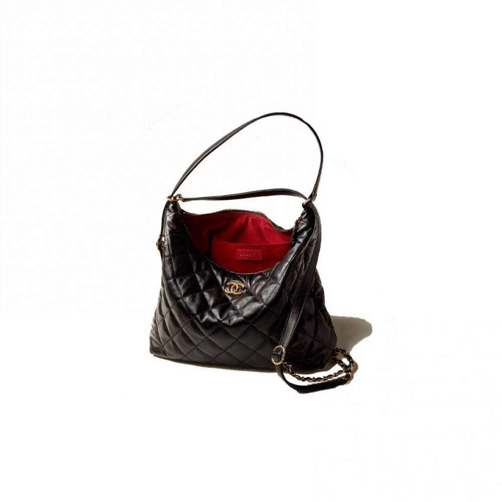 Chanel 22B Maxi Hobo
