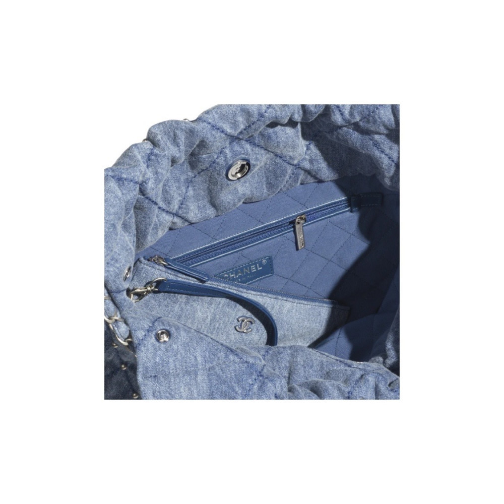 24S Chanel 22 Handbag Denim With Rivet 