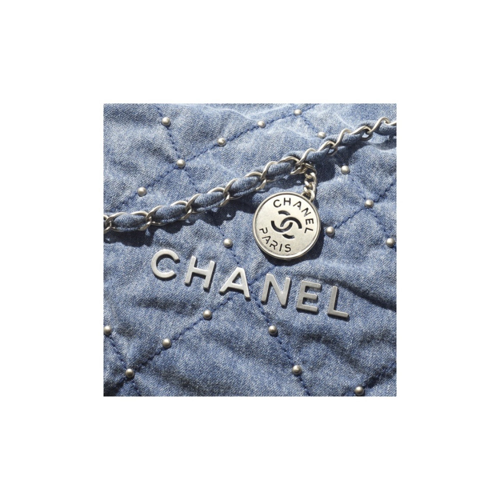 24S Chanel 22 Handbag Denim With Rivet 