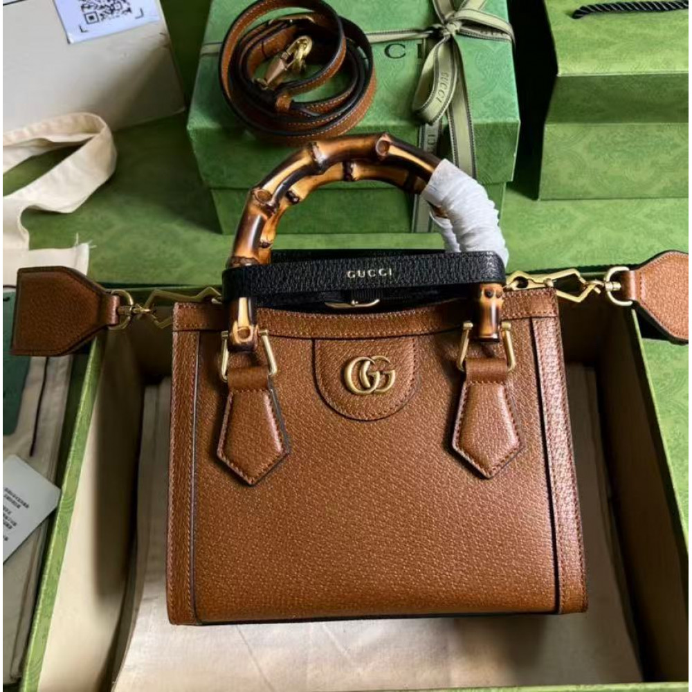 Gucci Diana Mini Tote Bag