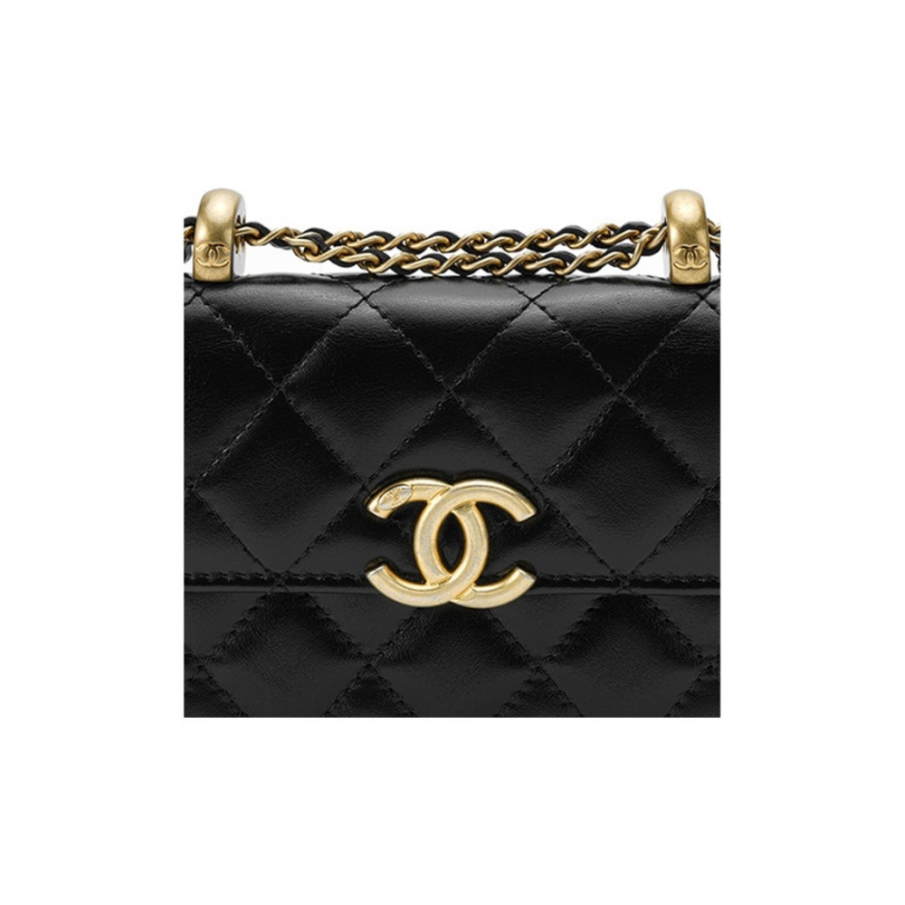 Chanel 21A Pocket Flap Bag Gold Ball 