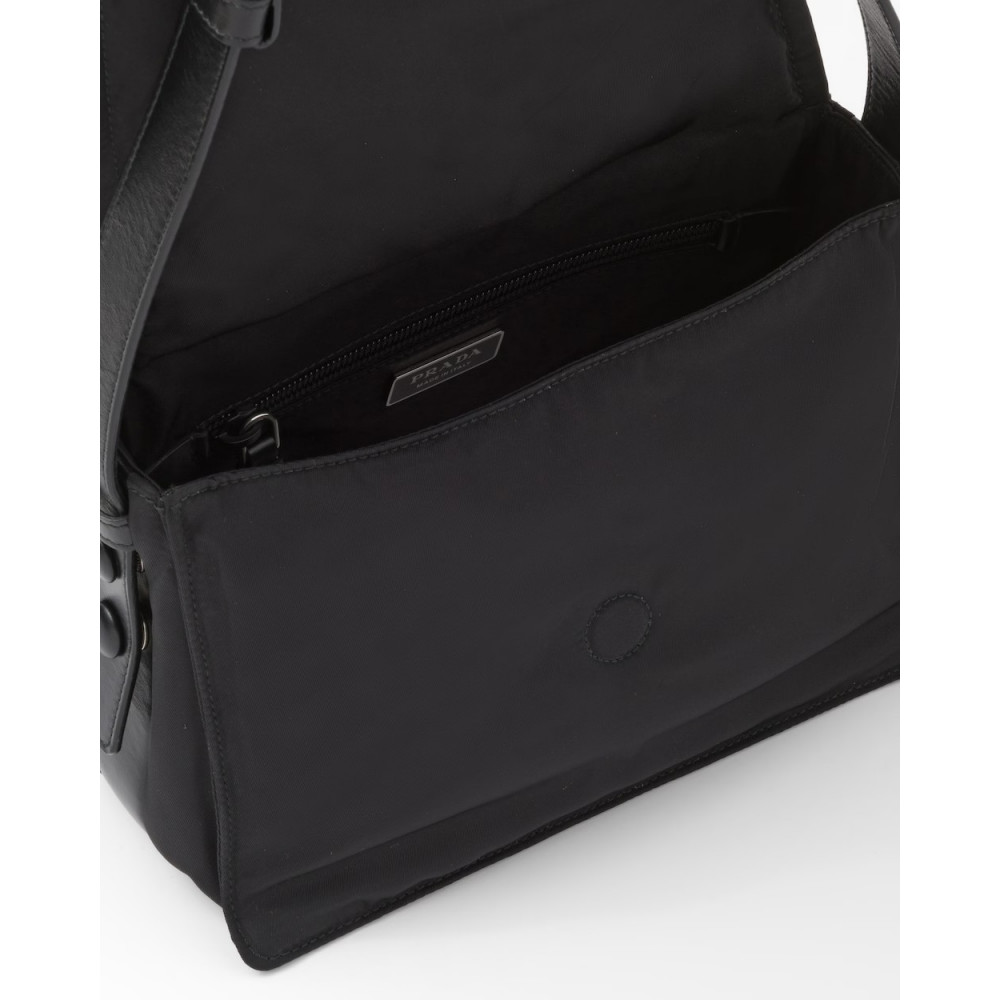 Small-Filled Re-Nylon Shoulder Bag Black