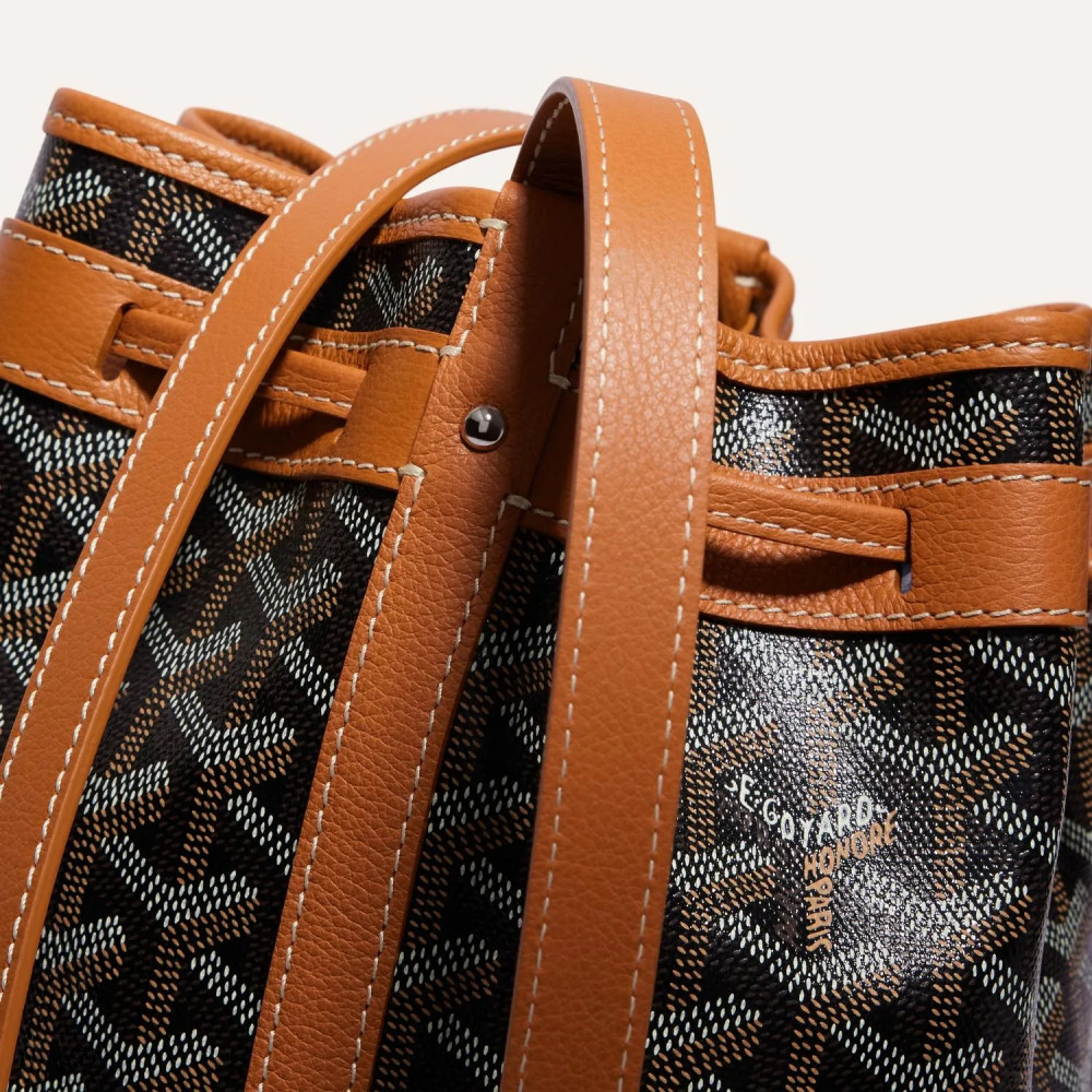 Petit Flot Bucket Bag