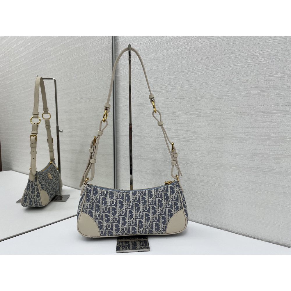 30 Montaigne Wanderlust Mini Handbag