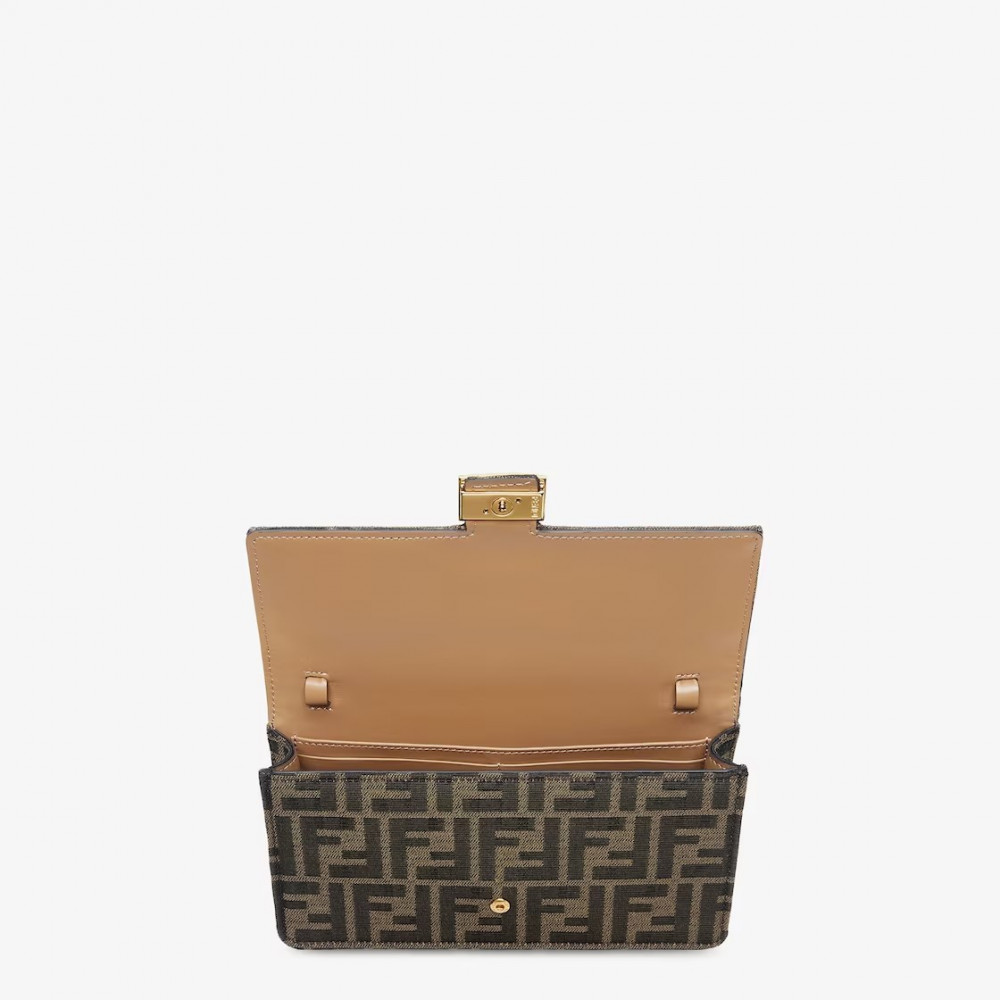 Chain With Wallet Baguette Handbag