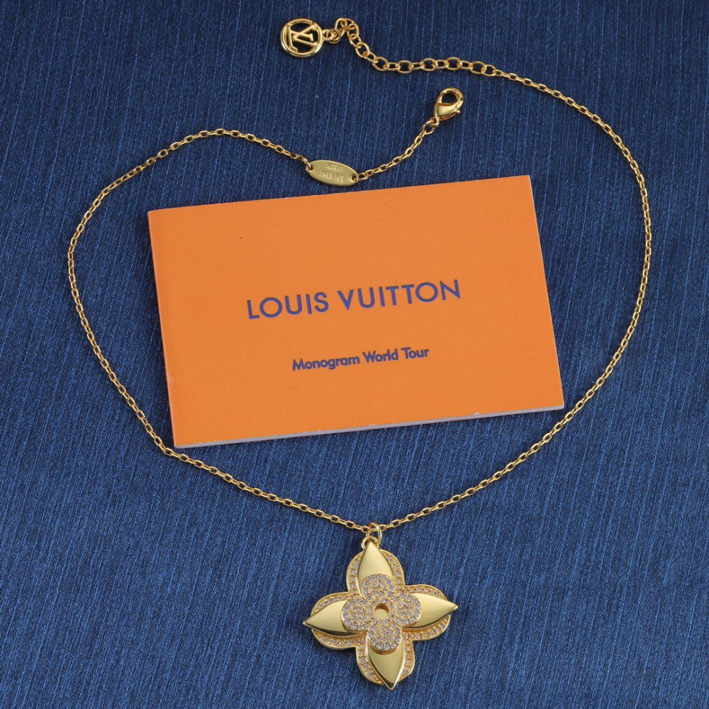 Lv Necklace, Big Flower, With Diamonds, Gold,Rose Gold, Silver Lv Necklace, Big Flower, With Diamonds, Gold,Rose Gold, Silver