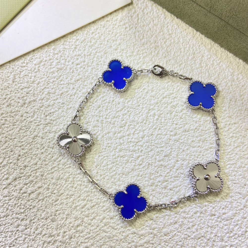 Clover Dark Blue Series Clover Dark Blue Series