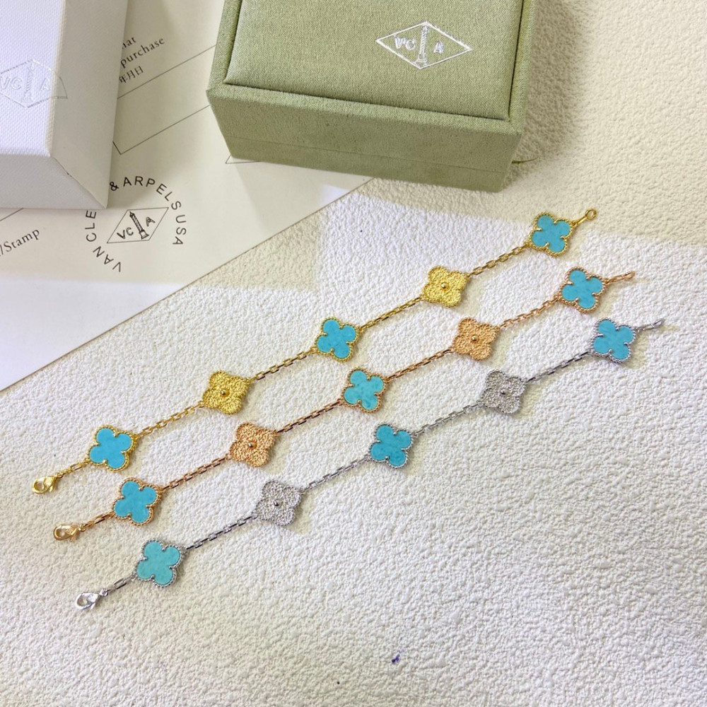 Four Leaf Clover Sky Blue Half Diamond Series
