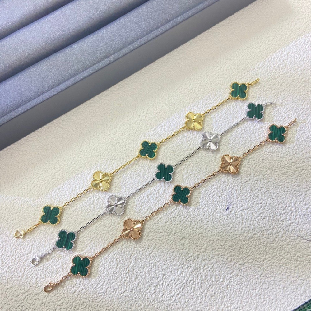 Four Leaf Clover Peacock Green Series