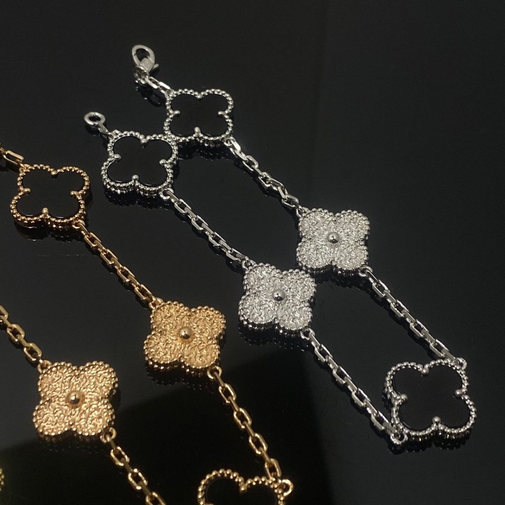 Clover Obsidian Night Black Half Diamond Series Clover Obsidian Night Black Half Diamond Series