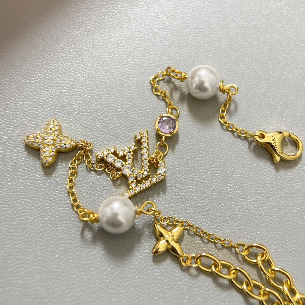 Lv Logo With Peal, Gold Color Lv Logo With Peal, Gold Color