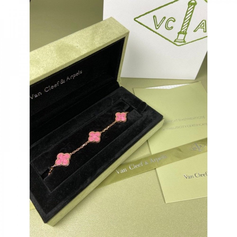 Clover With 5 Flowers-Barbie Pink Clover With 5 Flowers-Barbie Pink