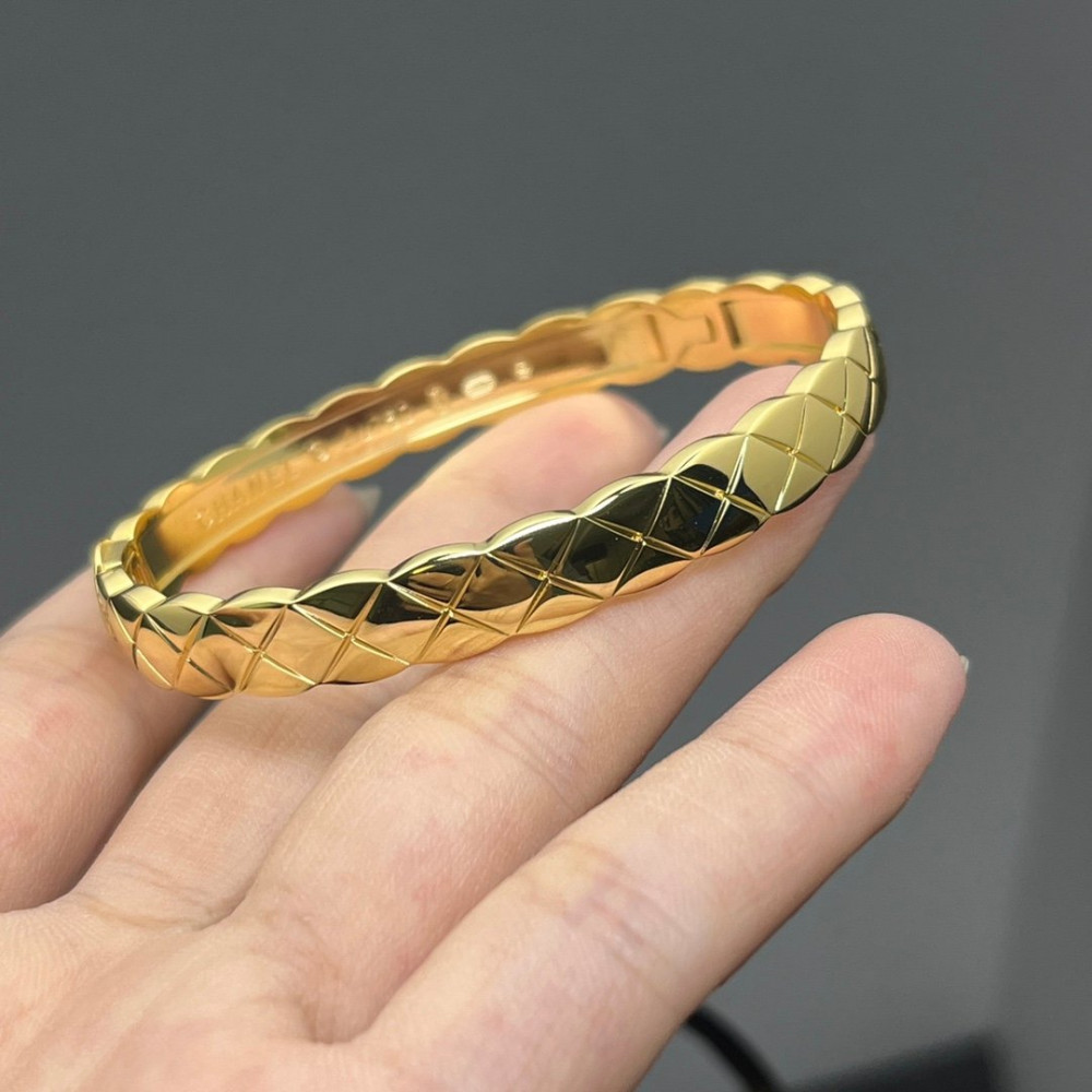 Chanel Bangle . Poe Diamond-Type Lattice, Top Quality