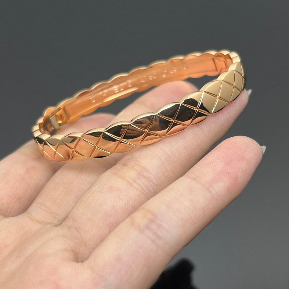 Chanel Bangle . Poe Diamond-Type Lattice, Top Quality