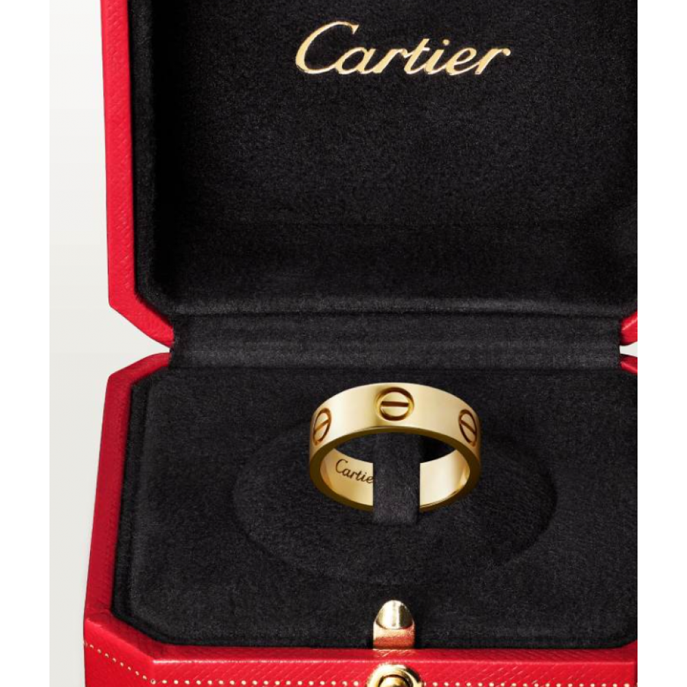 Cartier Love Ring Classic Style Cartier Love Ring Classic Style