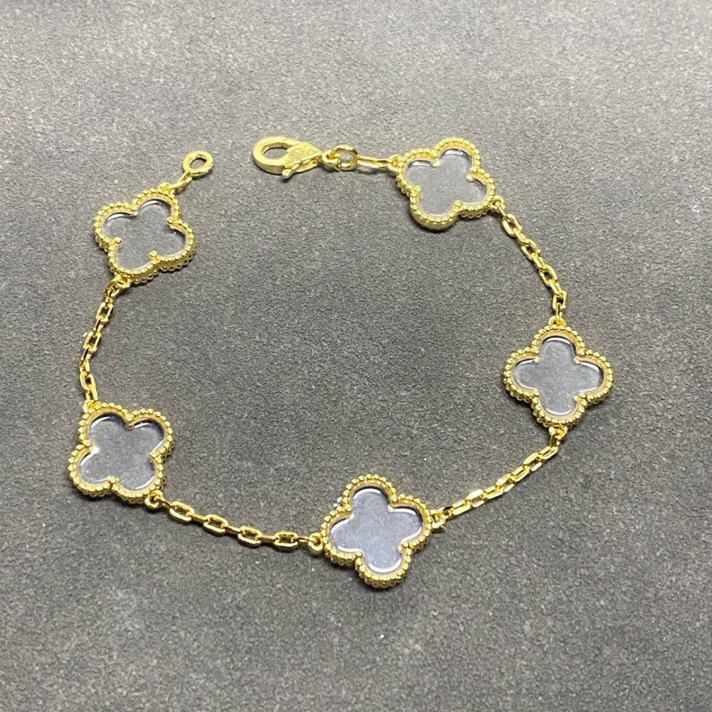 Clover With 5 Flowers-Transparent White Crystal Clover With 5 Flowers-Transparent White Crystal