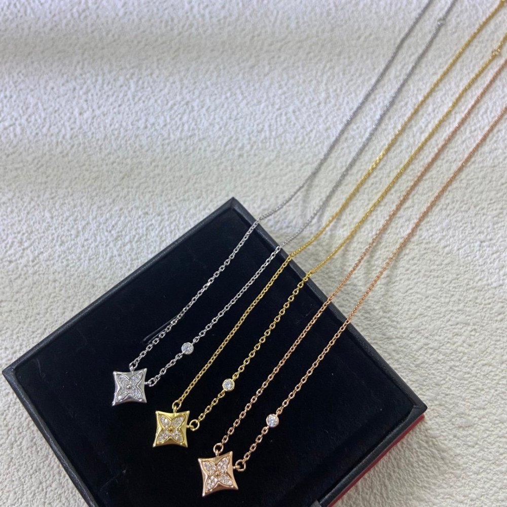 Lv One Flower Necklace, With Diamonds, Gold, Rose Gold, Silver Lv One Flower Necklace, With Diamonds, Gold, Rose Gold, Silver