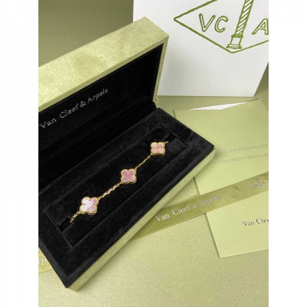 Clover With 5 Flowers-Pale Pink Clover With 5 Flowers-Pale Pink