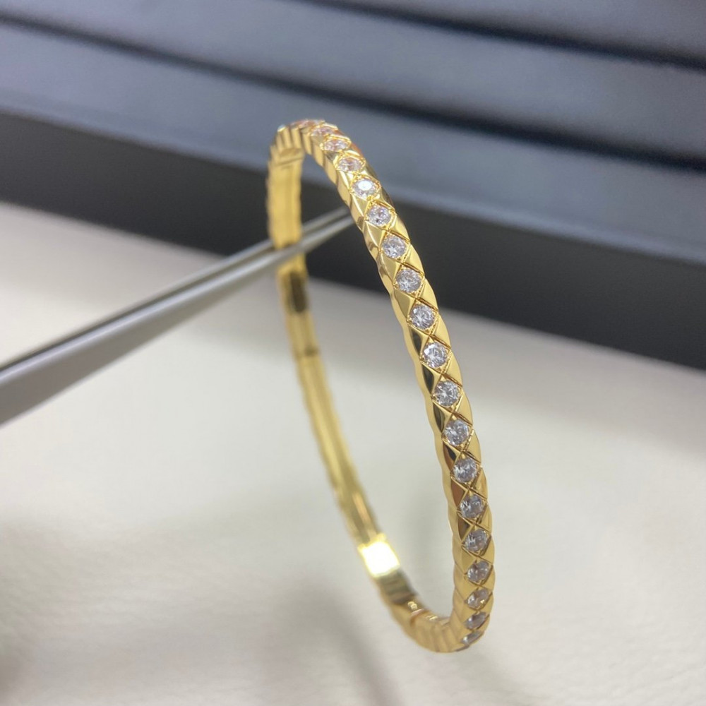 Chanel Rhomboid Bangle Full Diamonds Top Quality