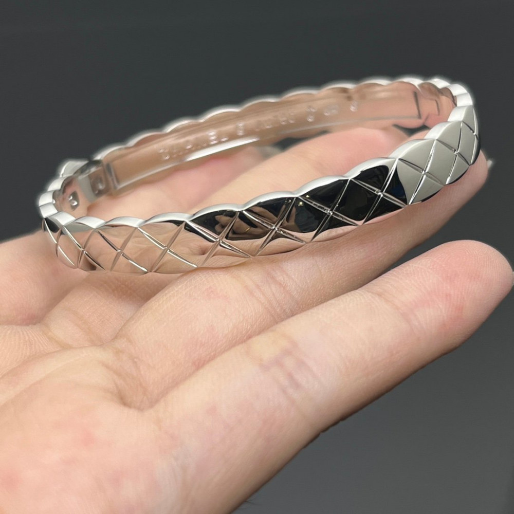 Chanel Bangle . Poe Diamond-Type Lattice, Top Quality