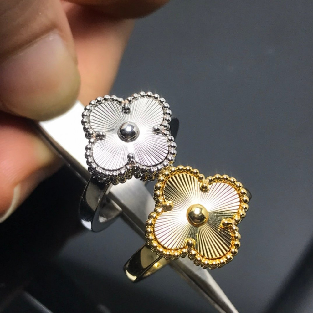 Clover Vintage Alhambra Rings Clover Vintage Alhambra Rings