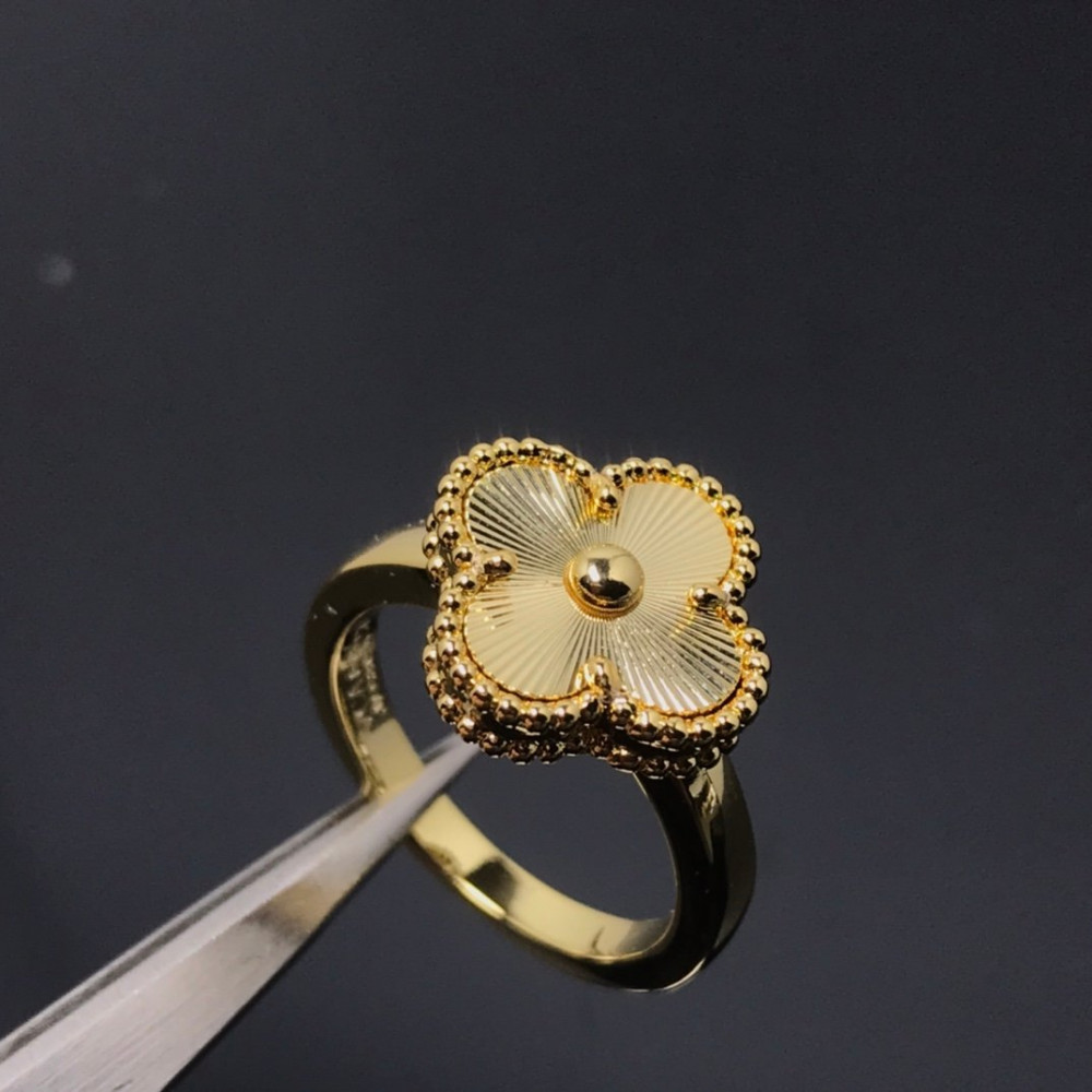 Clover Vintage Alhambra Rings Clover Vintage Alhambra Rings