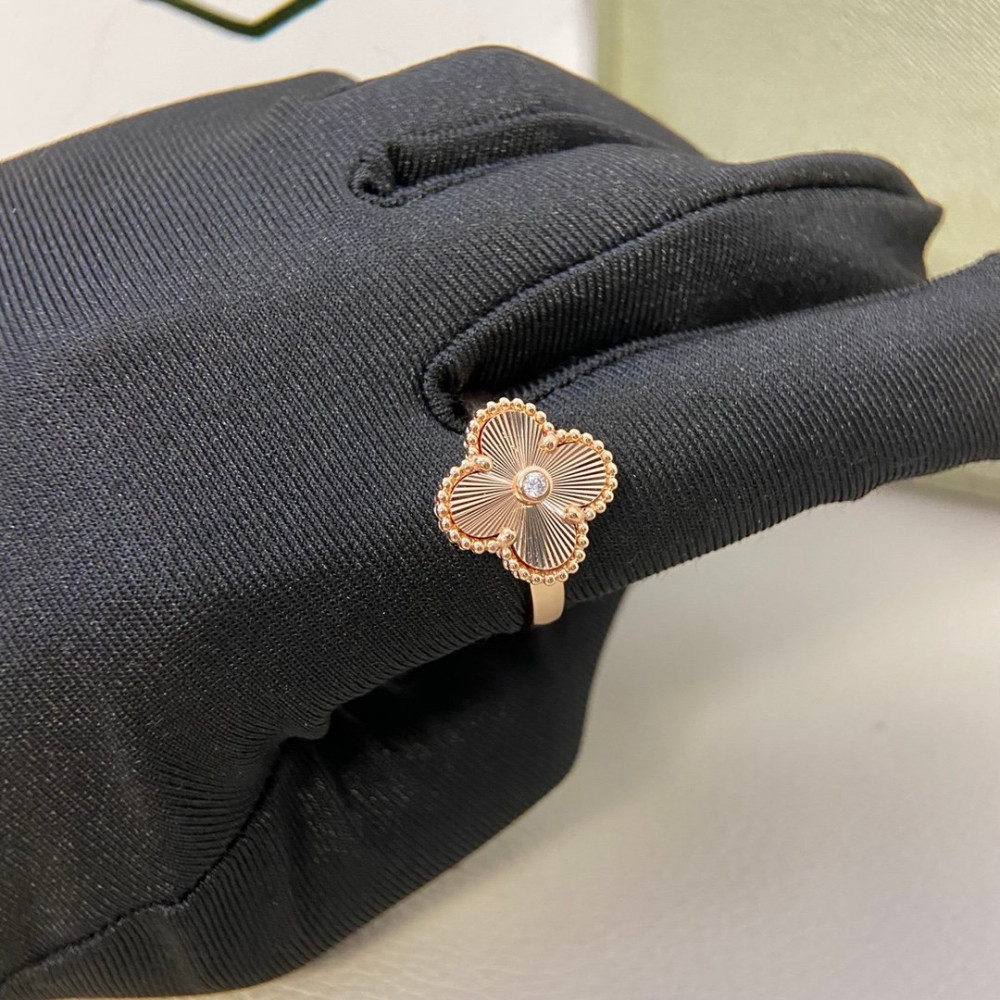 Clover Vintage Alhambra Rings Clover Vintage Alhambra Rings