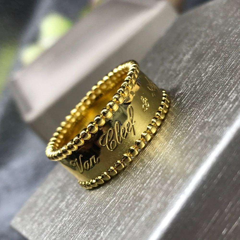 Clover Signature Rings Clover Signature Rings