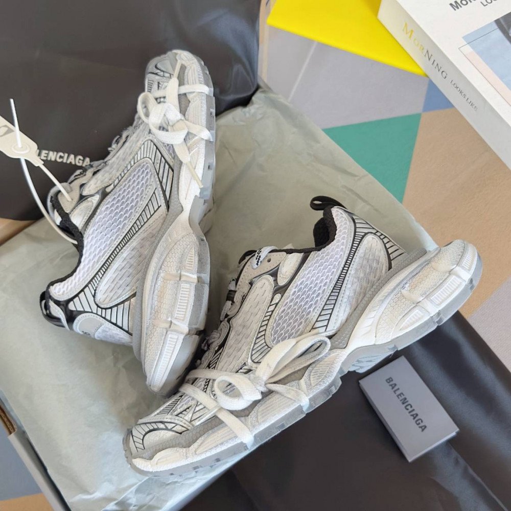Balenciaga 3XL Balenciaga 3XL