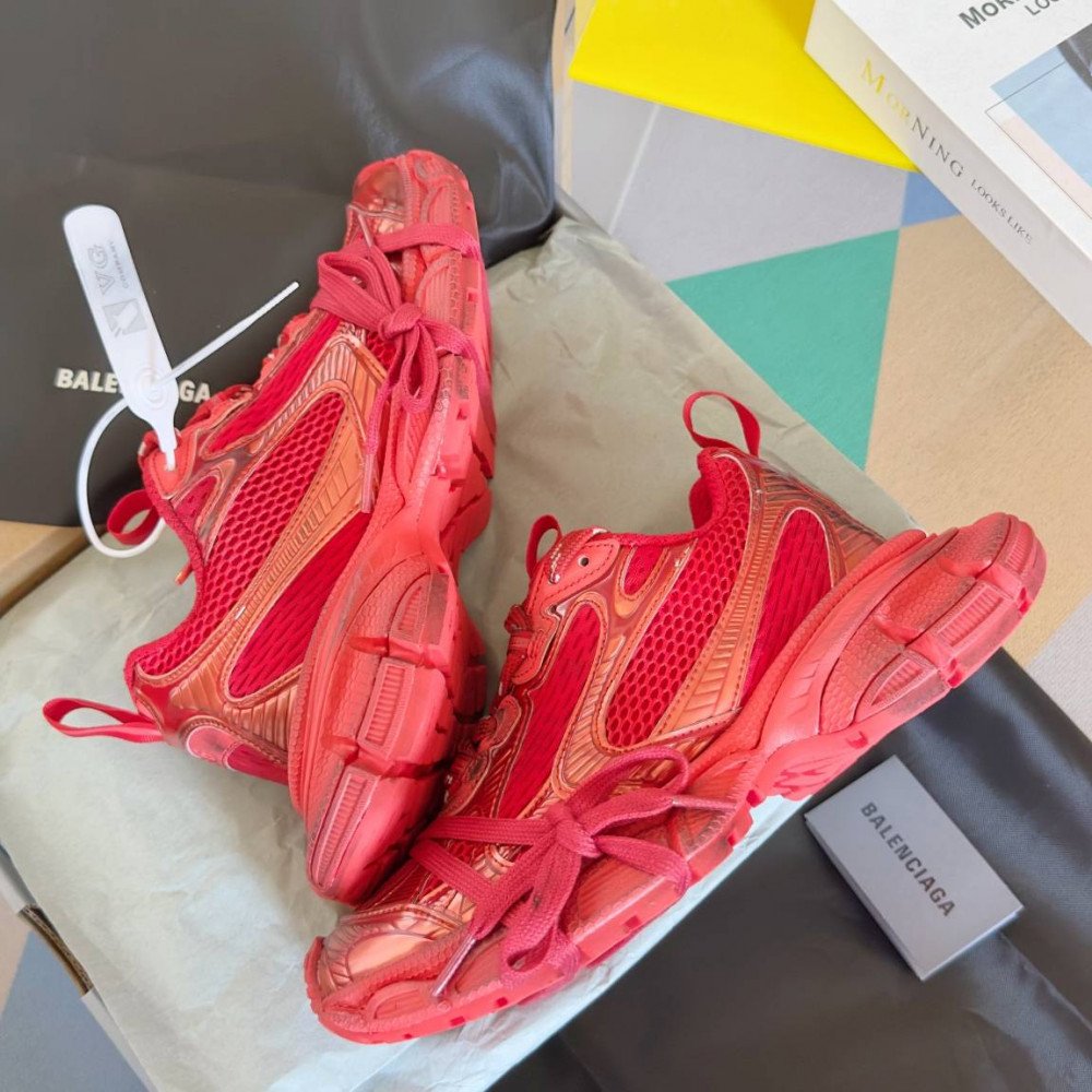 Balenciaga 3XL Balenciaga 3XL