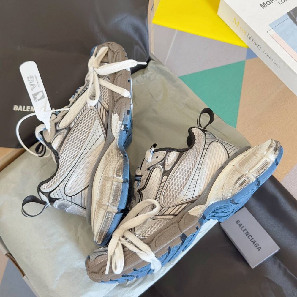 Balenciaga 3XL Balenciaga 3XL