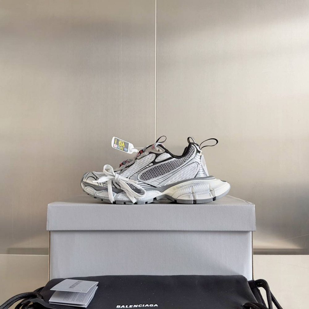 Balenciaga 3XL