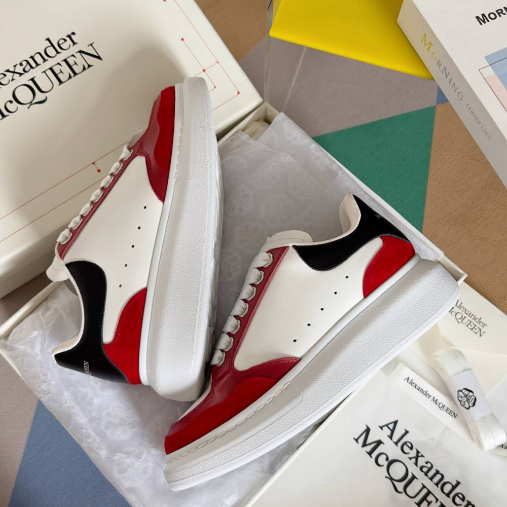 Alexander McQueen Oversized Sneaker Alexander McQueen Oversized Sneaker