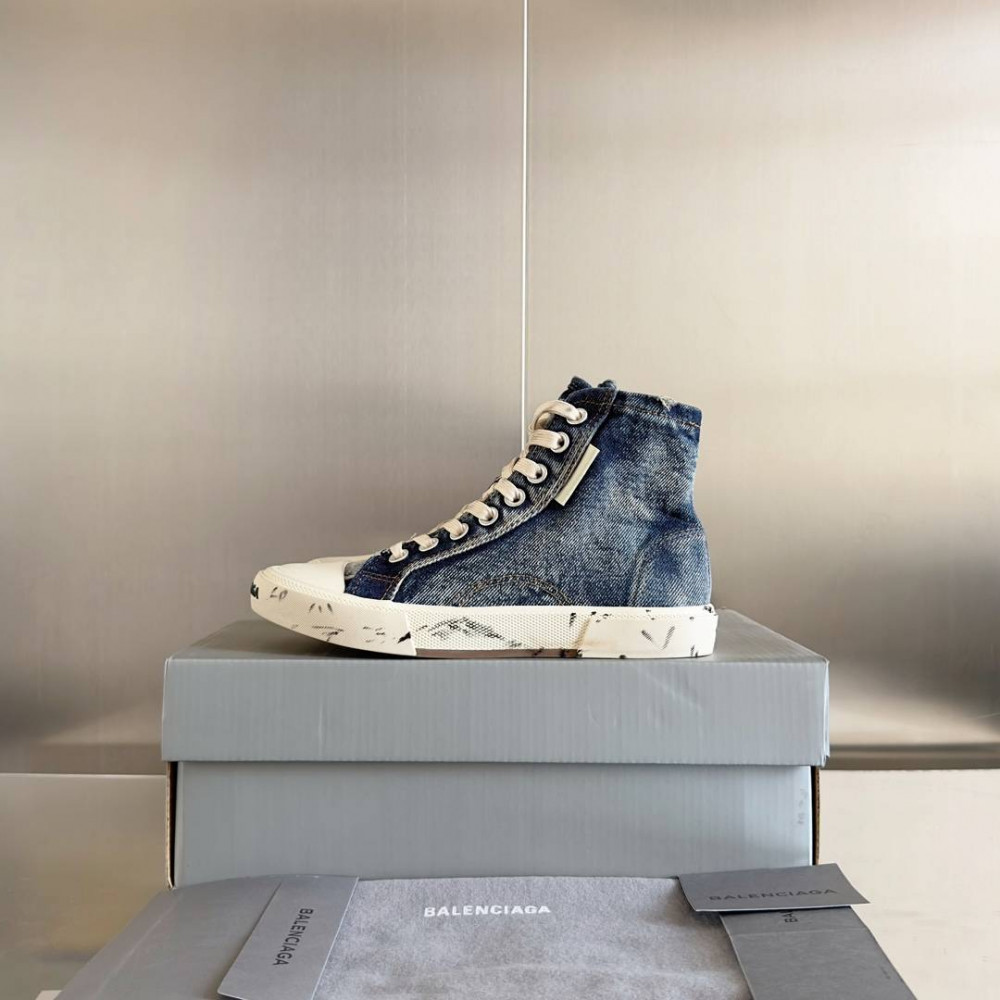 Balenciaga Paris