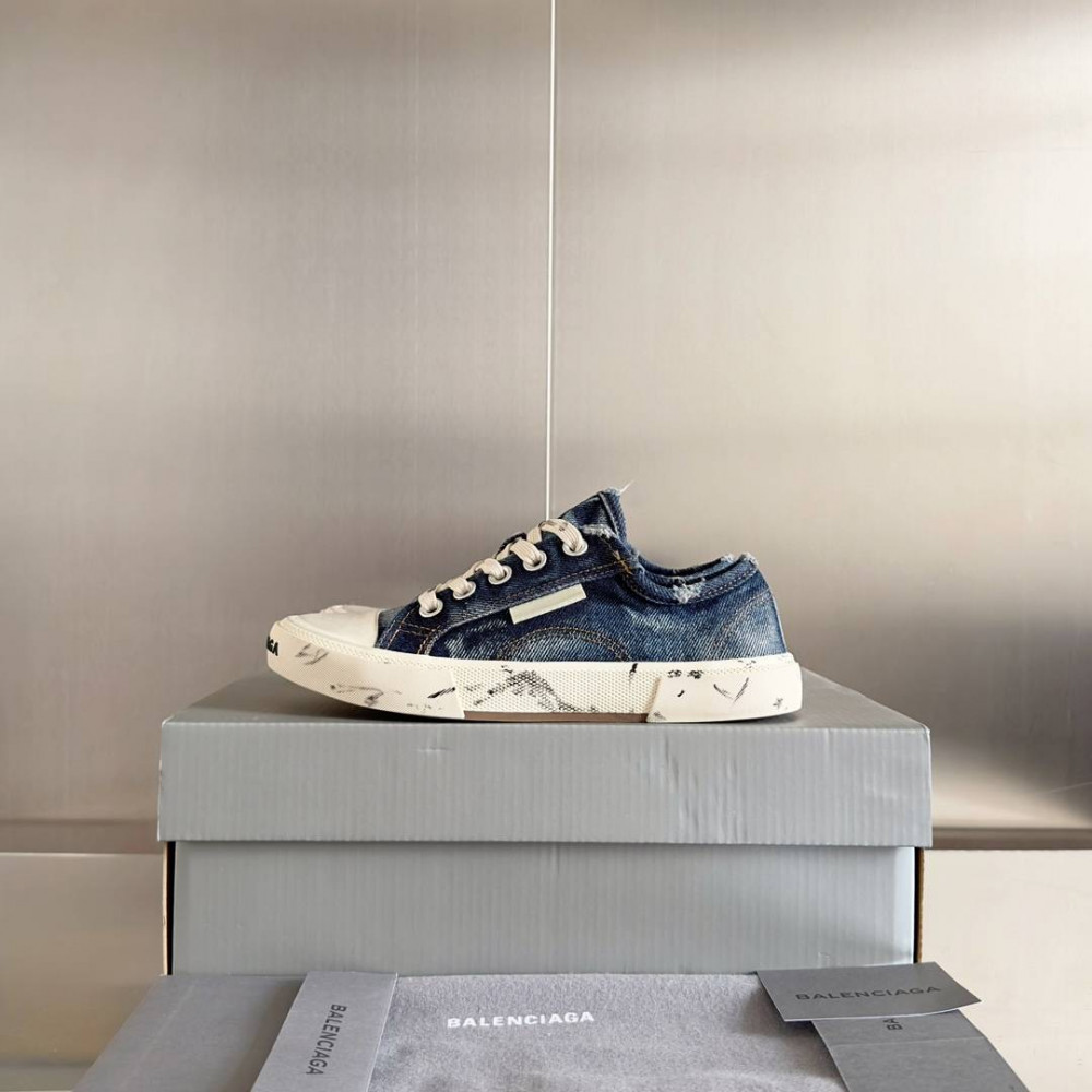 Balenciaga Paris