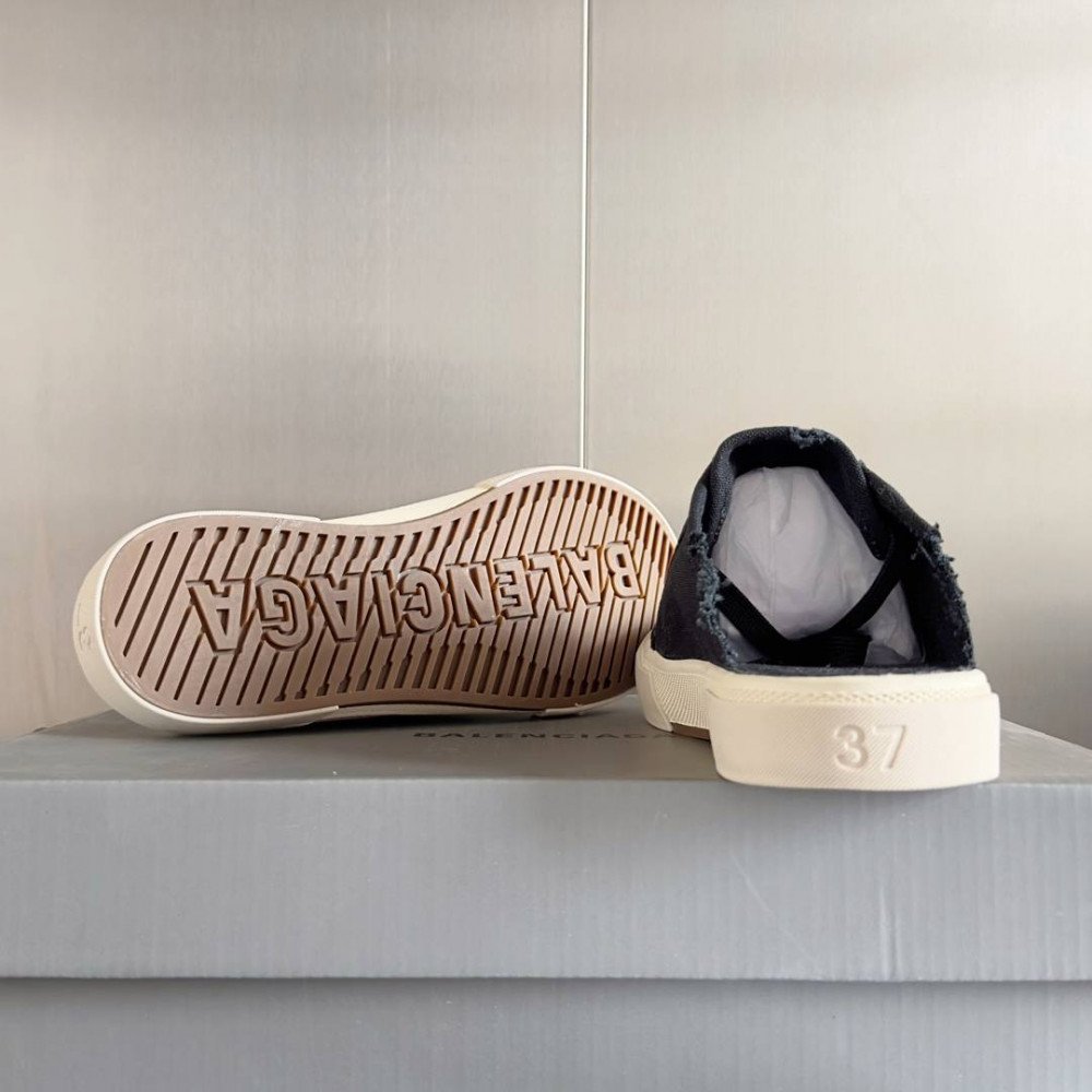 Balenciaga Paris Balenciaga Paris