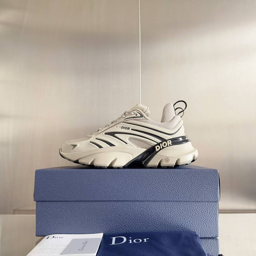 DIOR B44