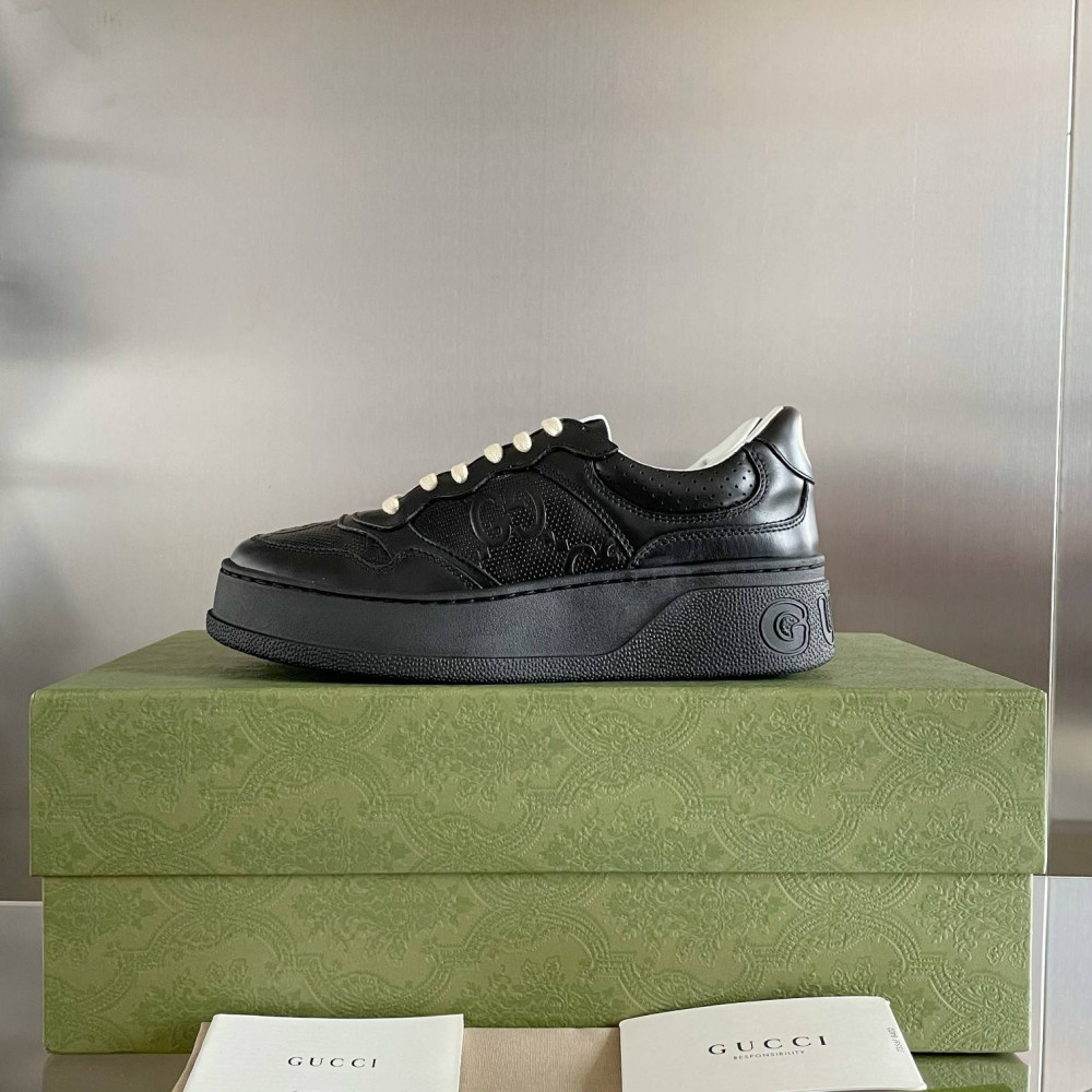 Gucci Chunky B-1