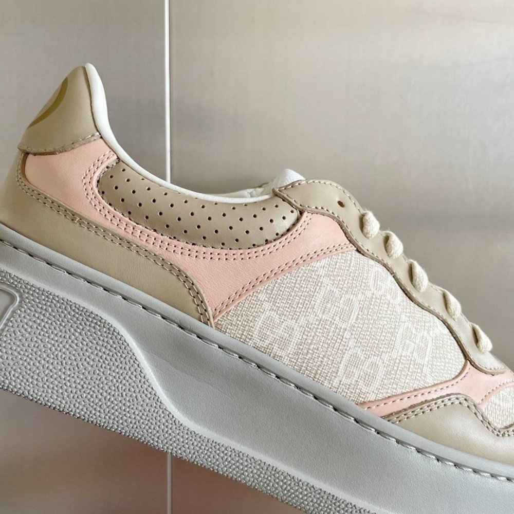 Gucci Chunky B-9 Gucci Chunky B-9