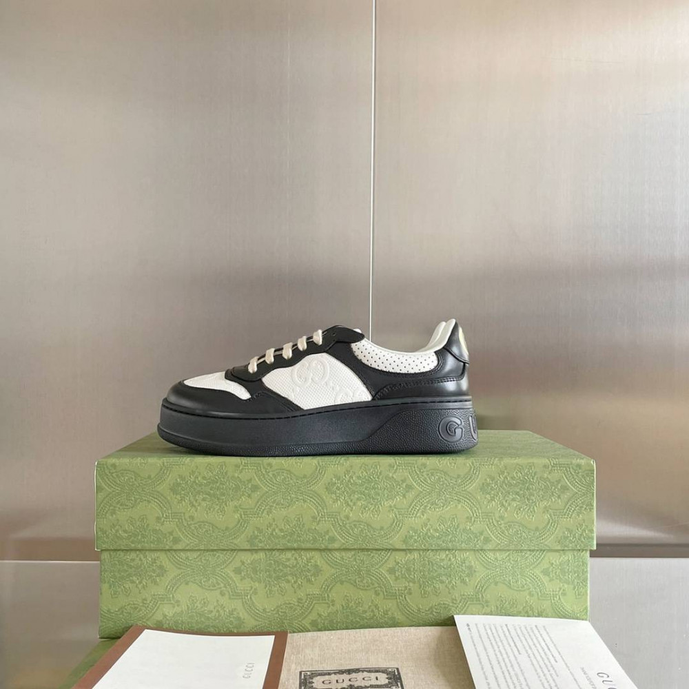 Gucci Chunky B-12