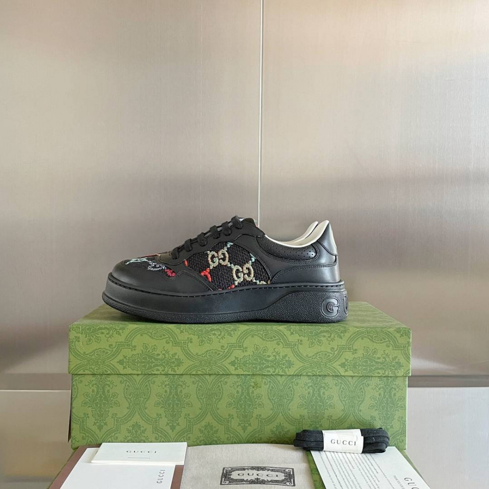 Gucci Chunky B-19