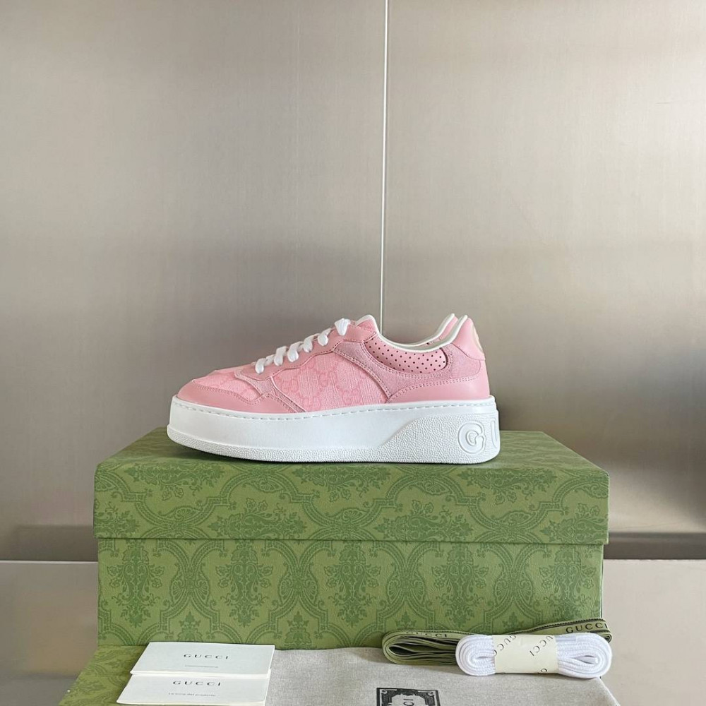 Gucci Chunky B-22