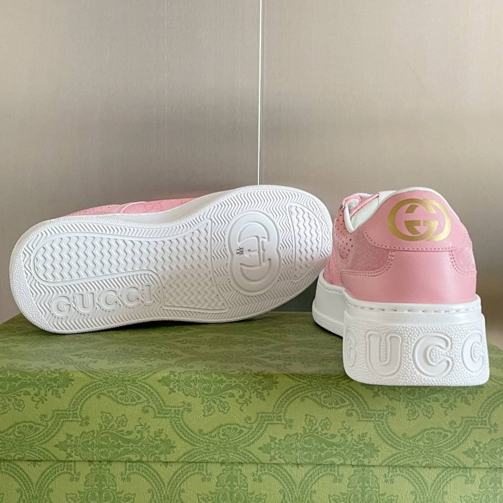 Gucci Chunky B-22 Gucci Chunky B-22