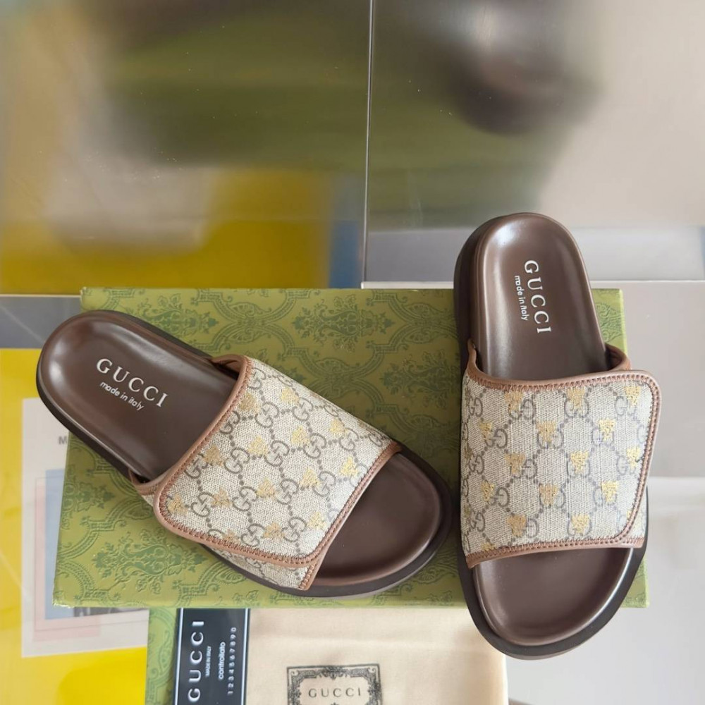 Gucci Slippers-7