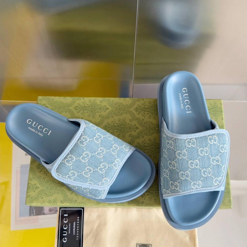 Gucci Slippers-13