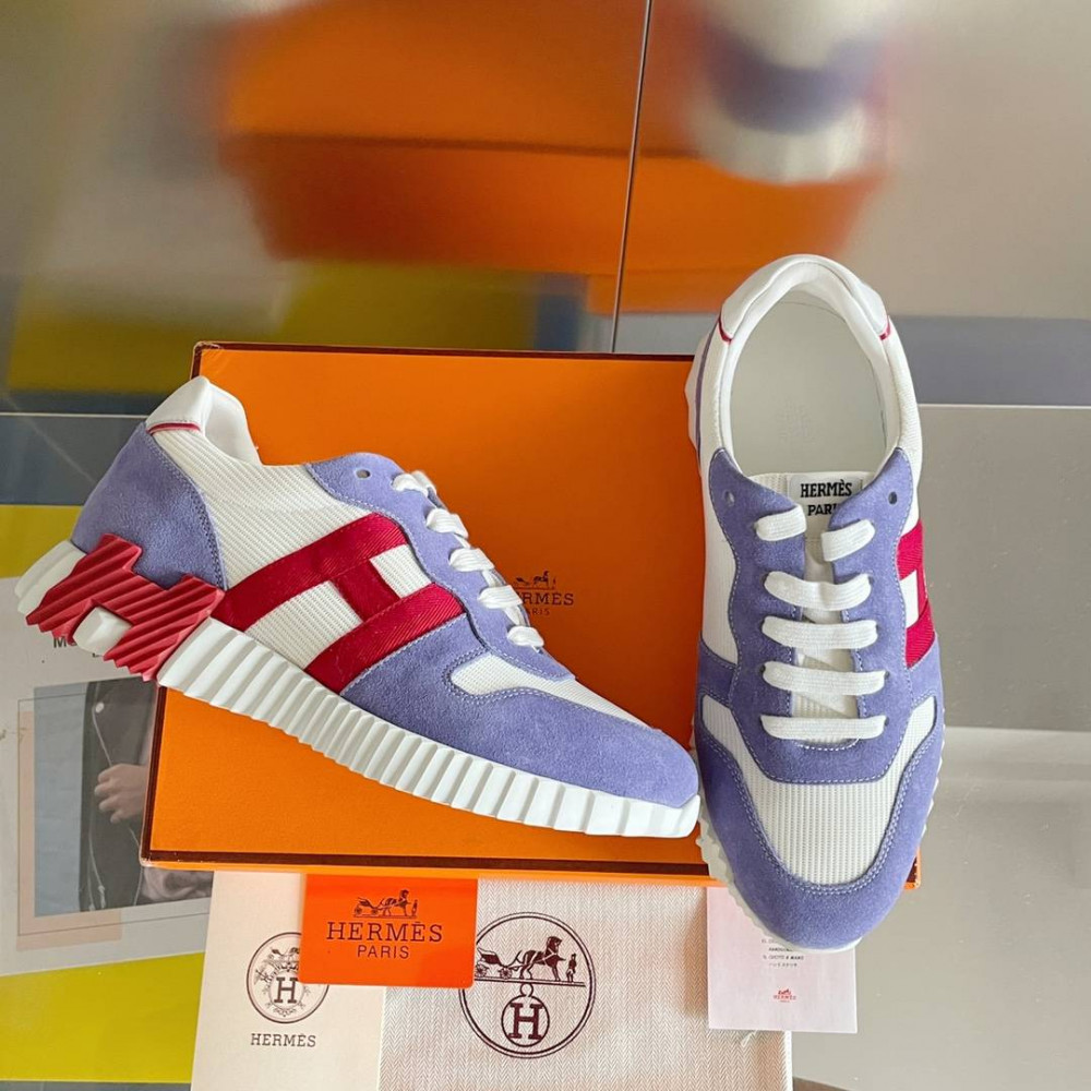 Bouncing Sneaker Bouncing Sneaker
