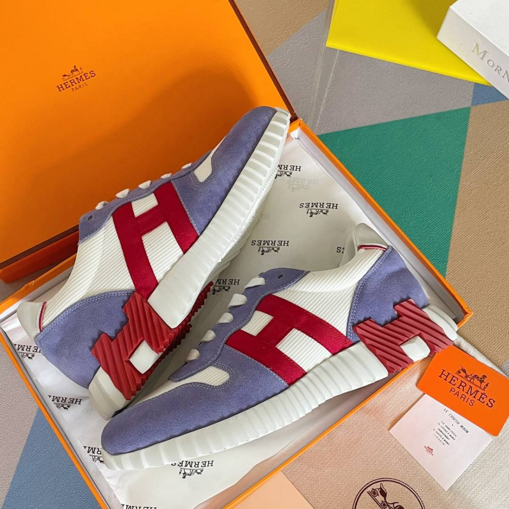 Bouncing Sneaker Bouncing Sneaker