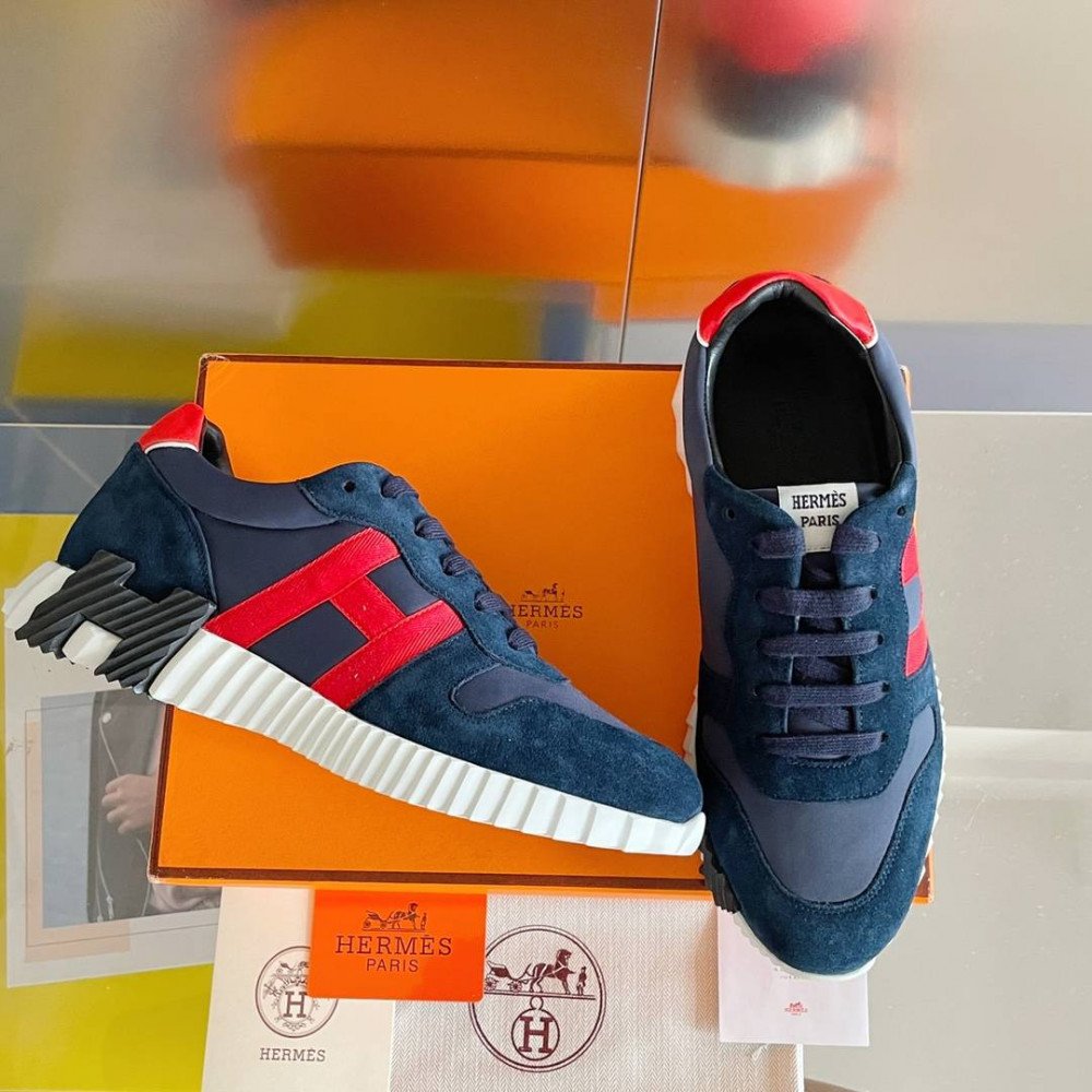 Bouncing Sneaker Bouncing Sneaker