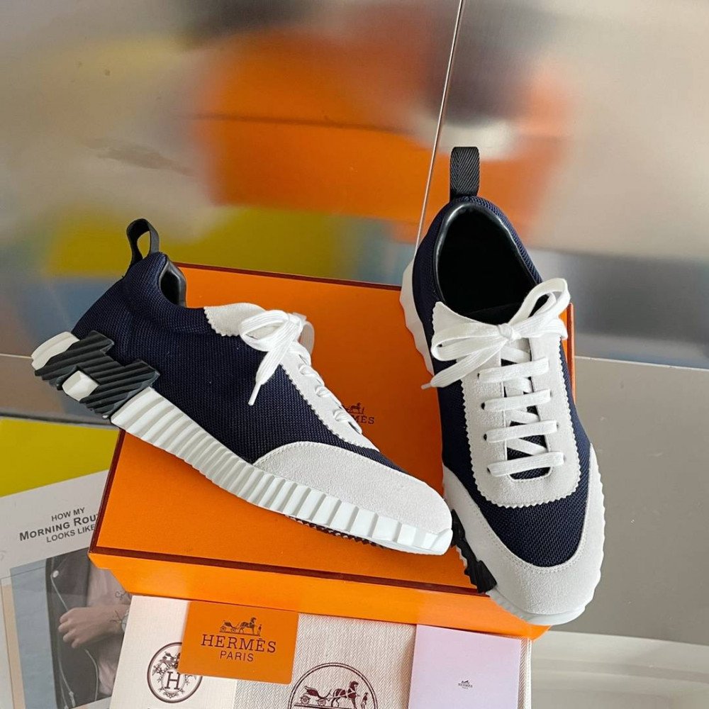 Bouncing Sneaker Bouncing Sneaker