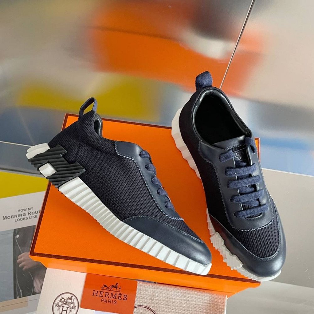 Bouncing Sneaker Bouncing Sneaker
